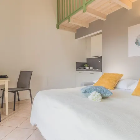 Monolocale Con Soppalco Brezza Del Lario By Varenna Holidays Appartamento *