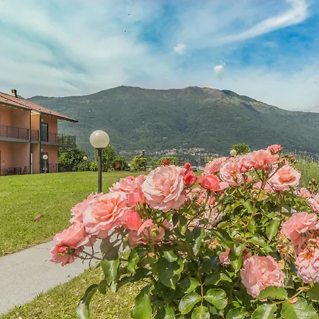 Monolocale Con Soppalco Brezza Del Lario By Varenna Holidays Da 11 A 18 E Da 28 A 35 דירה