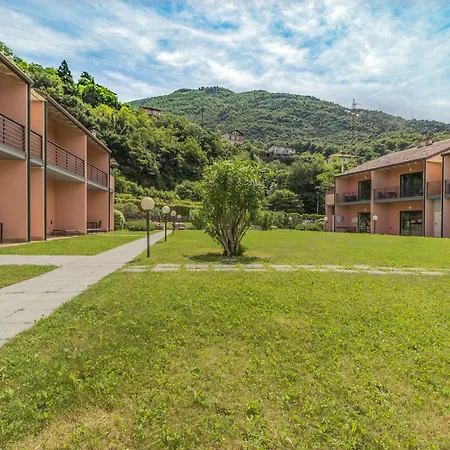 Monolocale Con Soppalco Brezza Del Lario By Varenna Holidays Da 11 A 18 E Da 28 A 35 Lejlighed