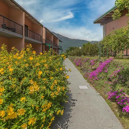 Lejlighed Monolocale Con Soppalco Brezza Del Lario By Varenna Holidays Da 11 A 18 E Da 28 A 35 *