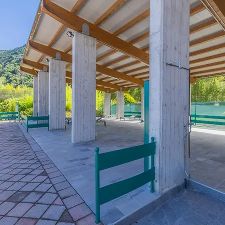 Monolocale Con Soppalco Brezza Del Lario By Varenna Holidays Da 11 A 18 E Da 28 A 35