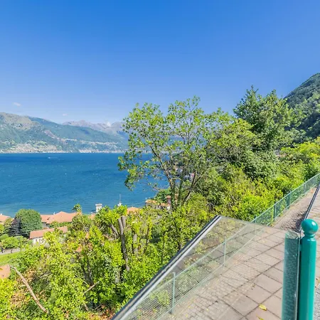 Monolocale Con Soppalco Brezza Del Lario By Varenna Holidays Da 11 A 18 E Da 28 A 35