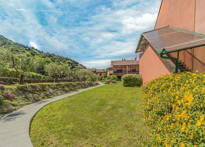 Apartment Monolocale Con Soppalco Brezza Del Lario By Varenna Holidays Da 11 A 18 E Da 28 A 35 Dervio