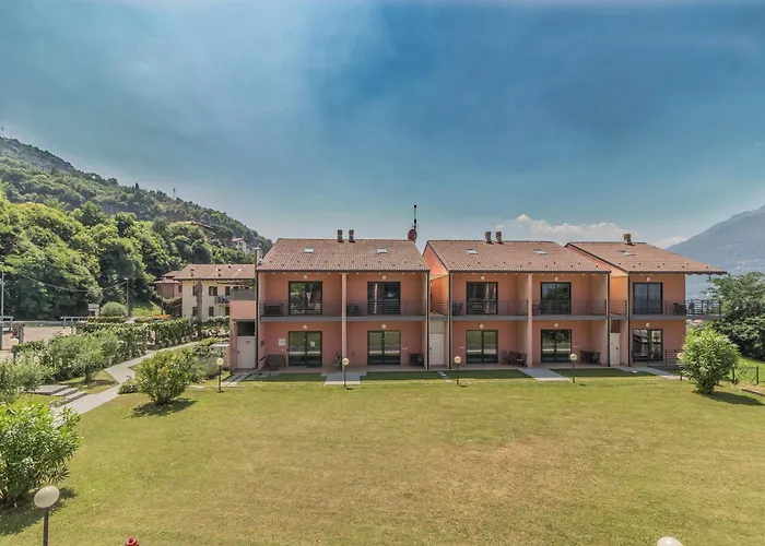 Monolocale Con Soppalco Brezza Del Lario By Varenna Holidays Da 11 A 18 E Da 28 A 35 Dervio