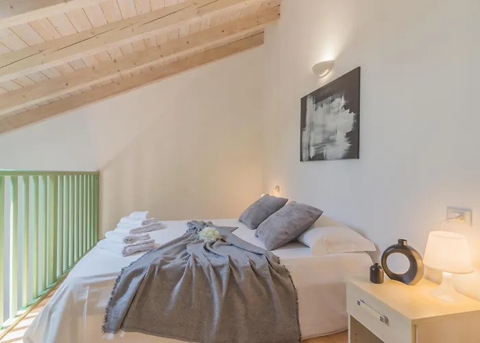 Apartmán Monolocale Con Soppalco Brezza Del Lario By Varenna Holidays Da 11 A 18 E Da 28 A 35