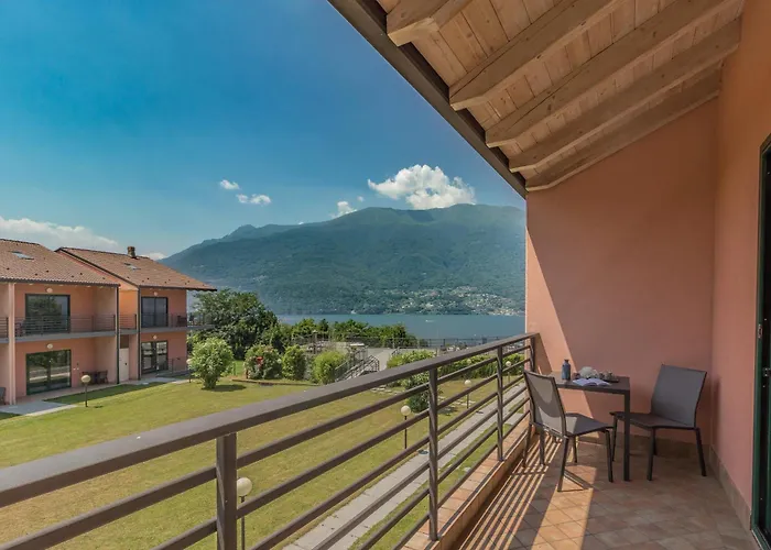Monolocale Con Soppalco Brezza Del Lario By Varenna Holidays Da 11 A 18 E Da 28 A 35 *