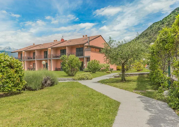 Monolocale Con Soppalco Brezza Del Lario By Varenna Holidays Da 11 A 18 E Da 28 A 35 アパート *